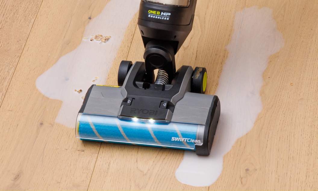 PLUSH WIDE BRUSH ROLLER