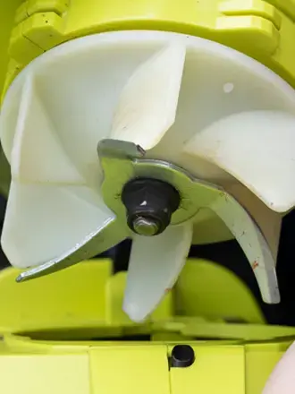 Close up of the RYOBI garden vacuum mulching blades